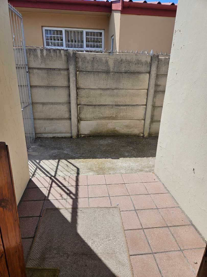 3 Bedroom Property for Sale in Algoa Park Eastern Cape